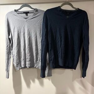 Banana Republic luxury blend v-neck sweater bundle size S